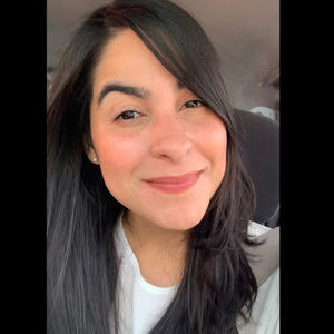 Meet your Posher, Nicole